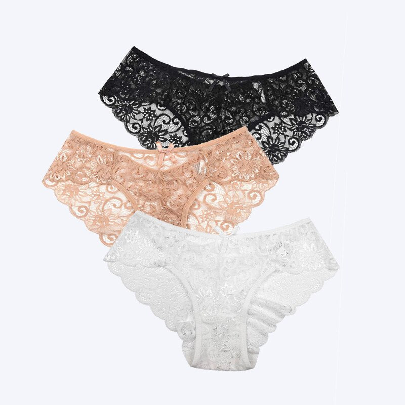 Like floral briefs with seductive lace 