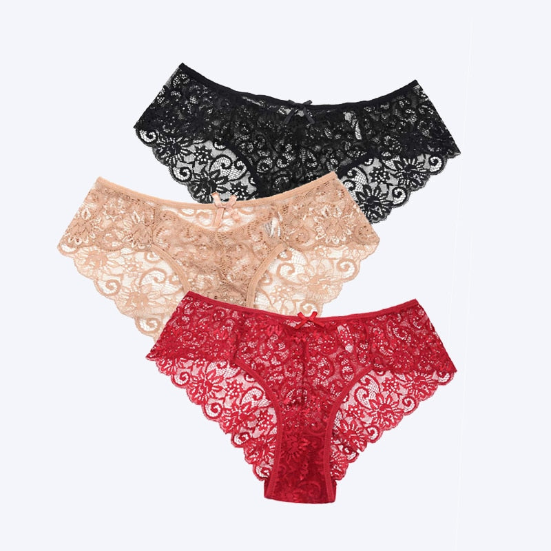 Like floral briefs with seductive lace 